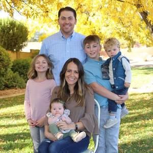 Meet your Posher, Casey